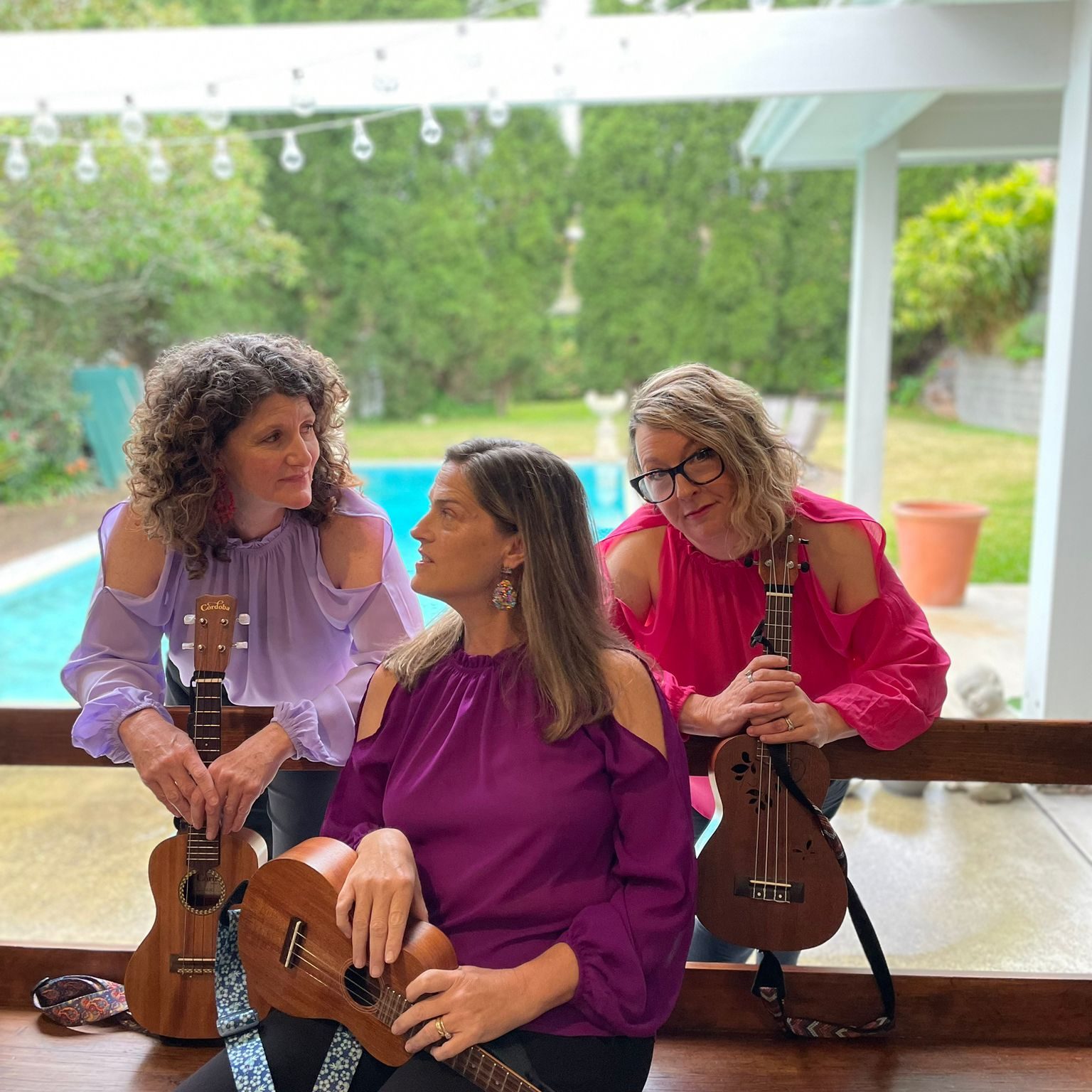 Gospelele Sisters - sitting
